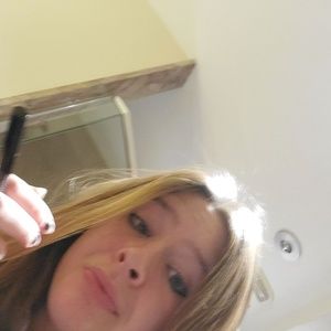 Meet your Posher, Ally